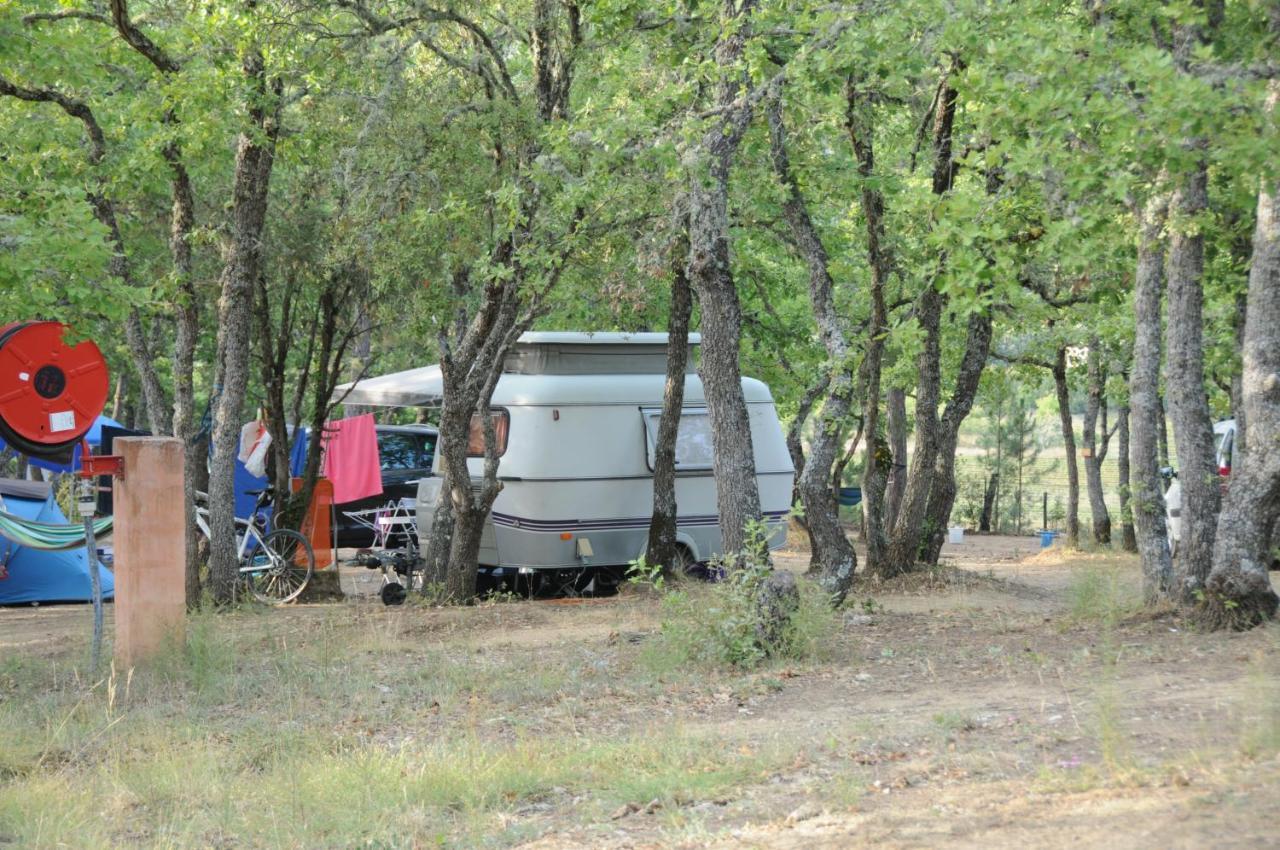 Camping Le Colorado Rustrel Exterior photo